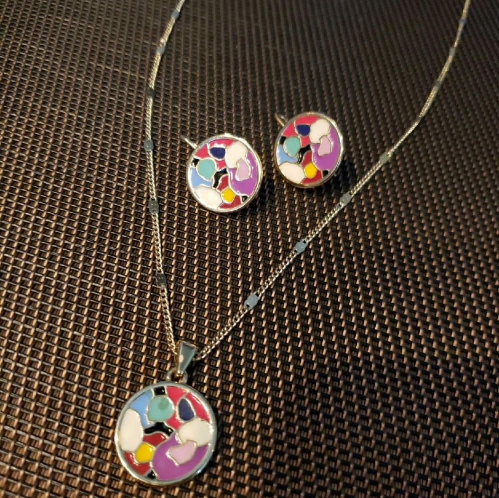 Vera Bradley Necklace Jewelry Set